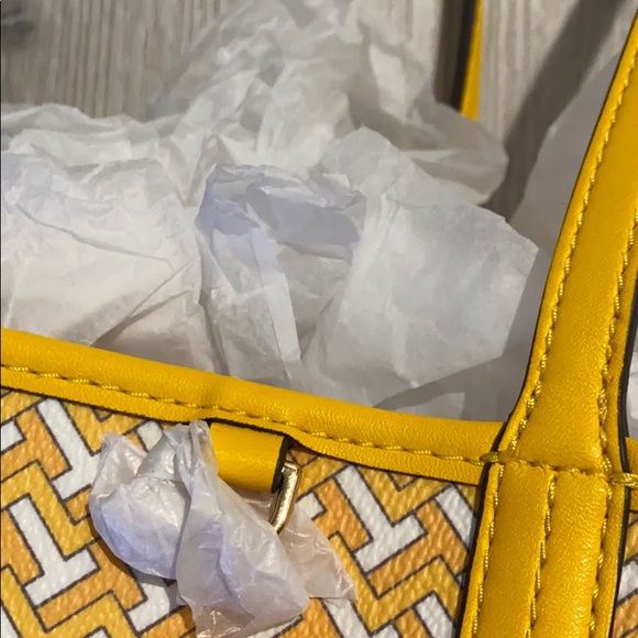 Tory Burch Yellow Tote Bag - Picture 7 of 13